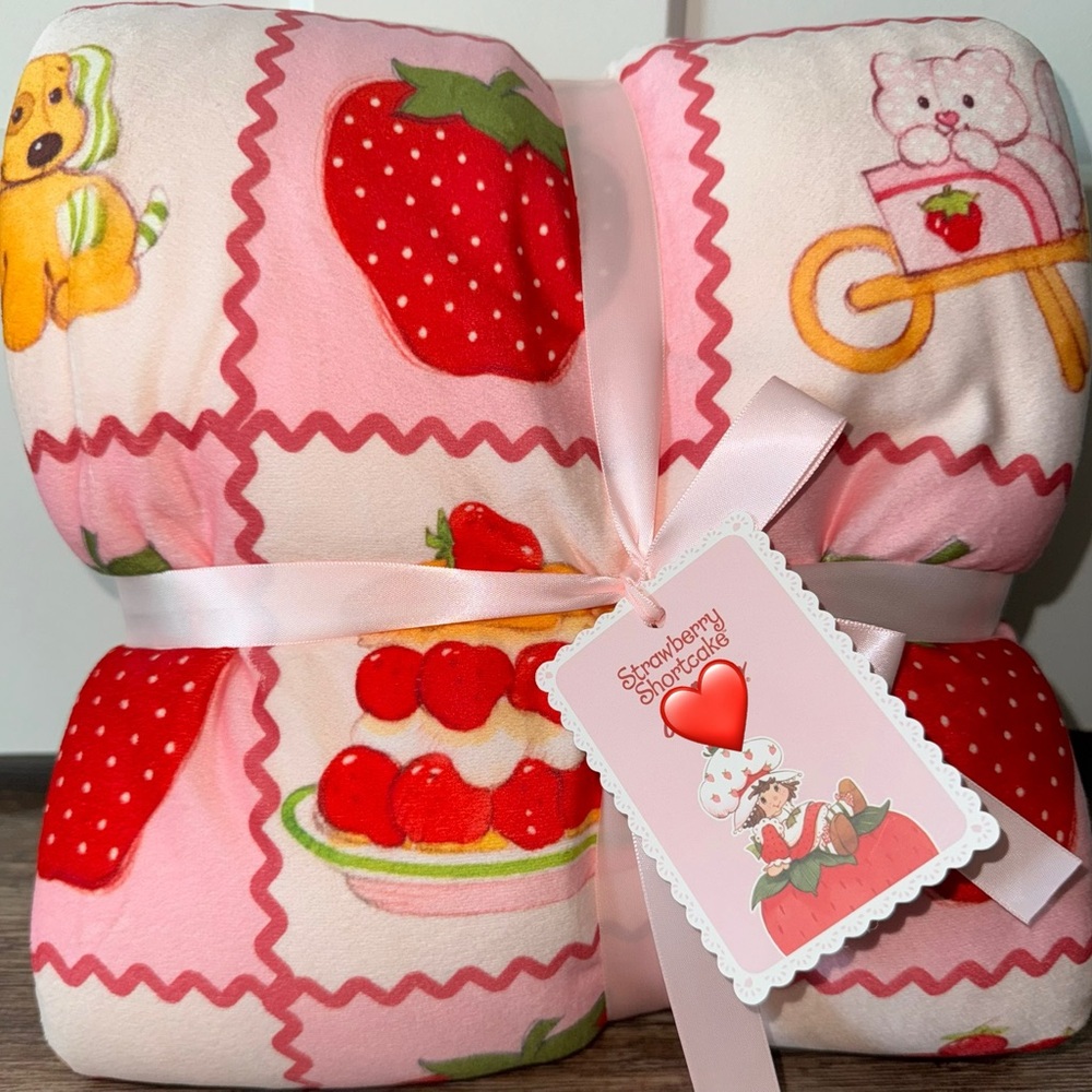 Strawberry Shortcake Blanket 🍓